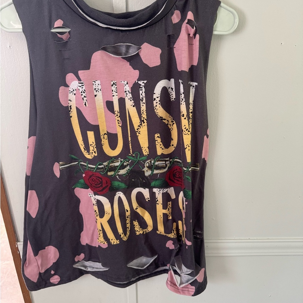 MISSLOOK Black and Pink Graphic Muscle Tee